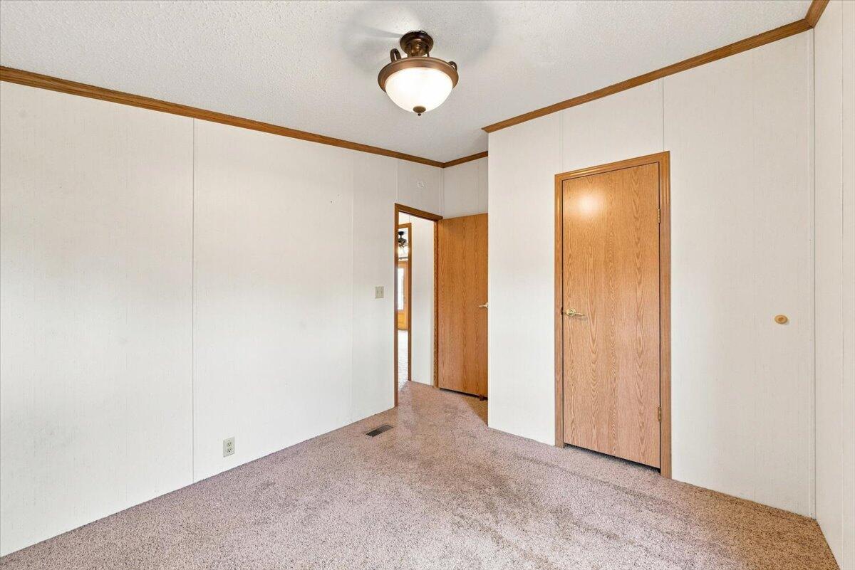 Photo 32 of 50 of home listing at 2373 W Shore Dr, Union, NE 68455