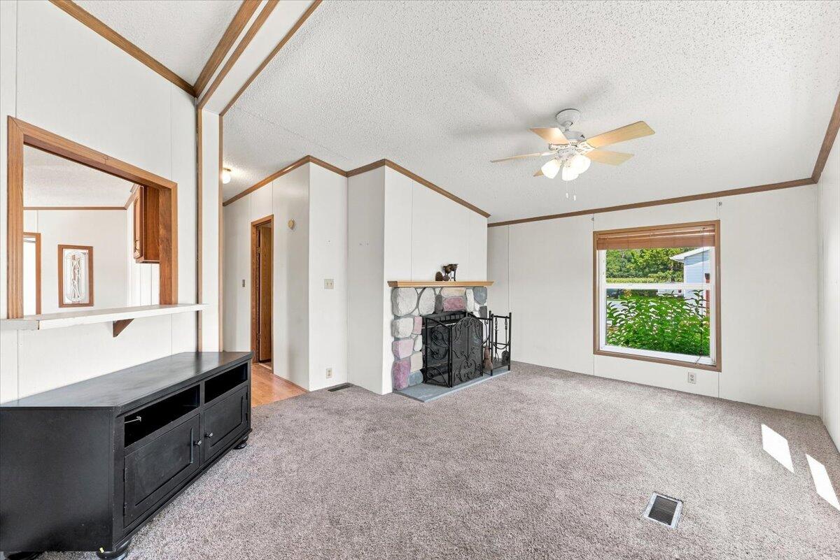 Photo 10 of 50 of home listing at 2373 W Shore Dr, Union, NE 68455